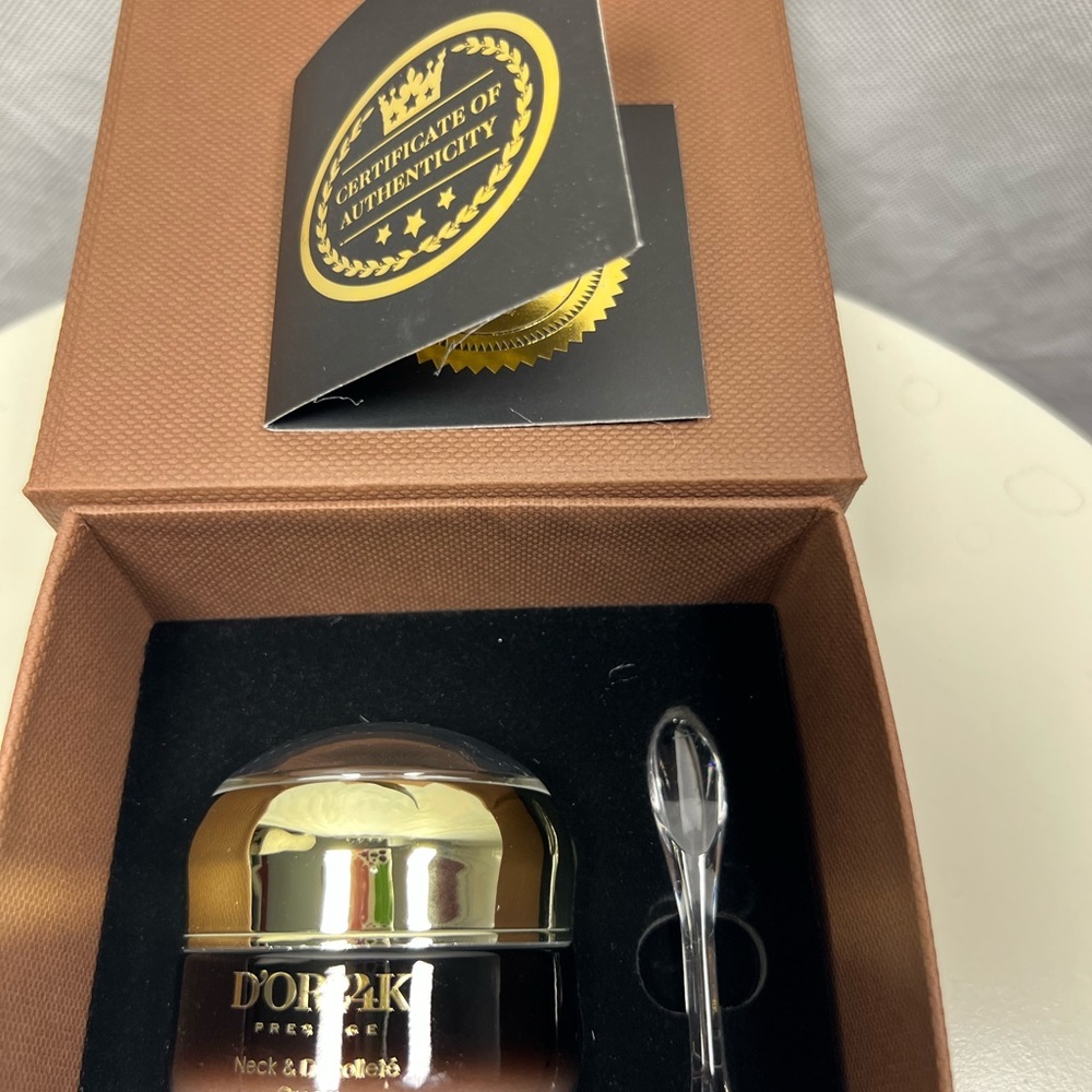 Prestige Neck and Décolleté Cream certificate of authenticity in box 1.7Oz